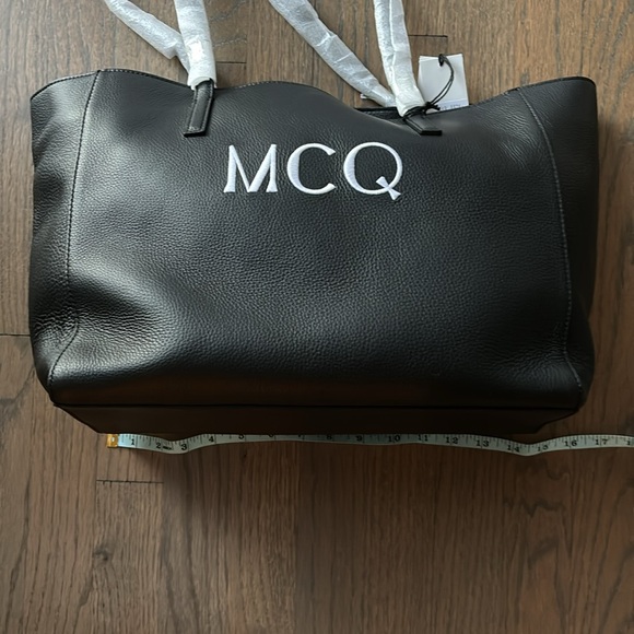 Alexander McQueen Leather Tote - Picture 11 of 14
